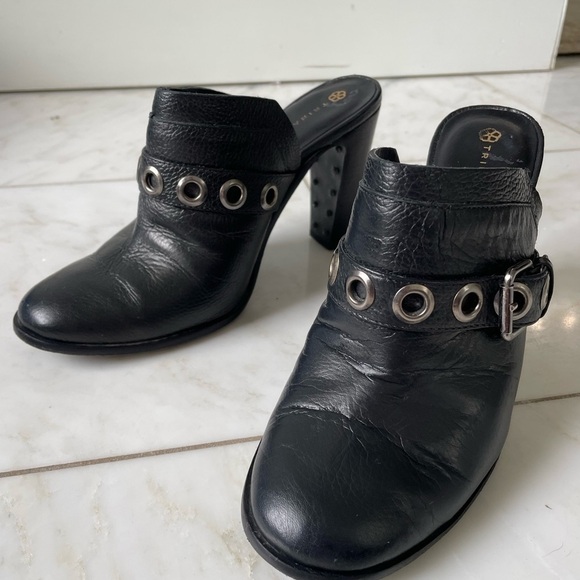 Trina Turk, women’s 8, Willoughby black leather and silver studded heeled mules - Picture 13 of 13